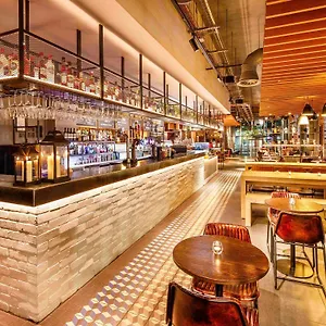 Ibis Canning Town Лондон